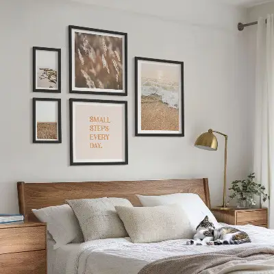 Conjunto de 5 quadros decorativos com frases sobre a vida e paisagens litorâneas