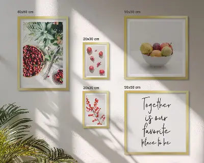 Conjunto de 5 quadros com moldura com temática de composição de frutas e plantas