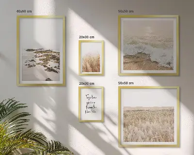 Galeria de parede com paisagens naturais de praia