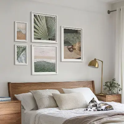 Galeria de parede com temas aquáticos elegantes para férias