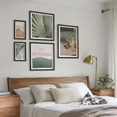Galeria de parede com temas aquáticos elegantes para férias
