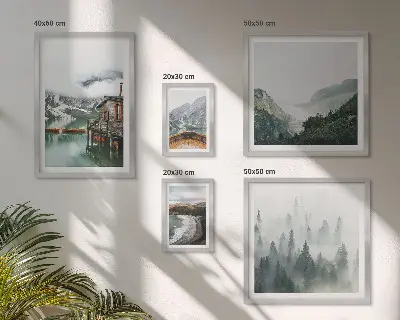 Galeria de quadros para parede com paisagens de montanhas, casas e água