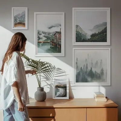 Galeria de quadros para parede com paisagens de montanhas, casas e água