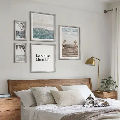 Conjunto de 5 quadros decorativos com tema de praias e vista para o mar