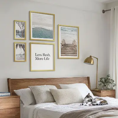 Conjunto de 5 quadros decorativos com tema de praias e vista para o mar