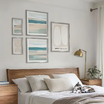Conjunto de 5 quadros com moldura com composições abstratas da natureza