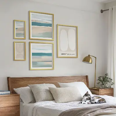 Conjunto de 5 quadros com moldura com composições abstratas da natureza