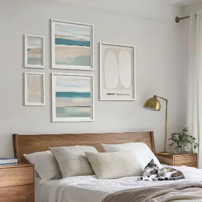Conjunto de 5 quadros com moldura com composições abstratas da natureza