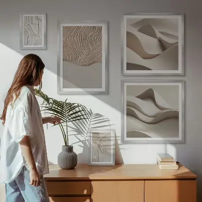 Conjunto de 5 quadros decorativos com padrões abstratos em tons de bege