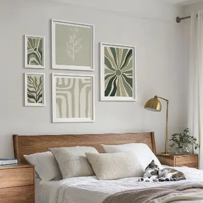 Conjunto de 5 quadros com moldura com estampas de padrões abstratos de plantas