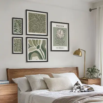 Conjunto de 5 quadros decorativos com formas abstratas de plantas boêmias