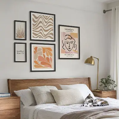 Galeria de parede com estilo abstrato moderno
