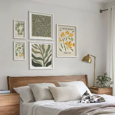 Galeria de parede com motivos vegetais modernos