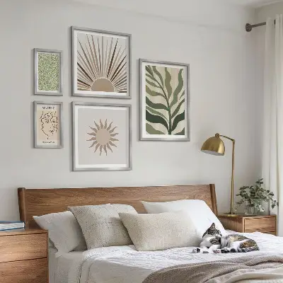 Galeria de quadros para parede com gráficos abstratos e elegantes de plantas