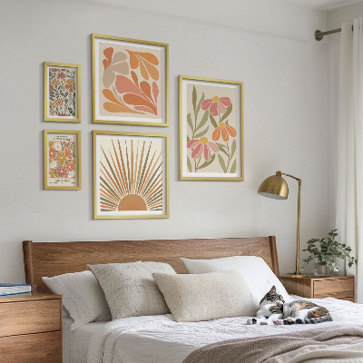 Conjunto de 5 quadros com moldura Flores geométricas em estilo boho