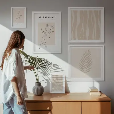 Conjunto de 5 quadros decorativos com motivos minimalistas