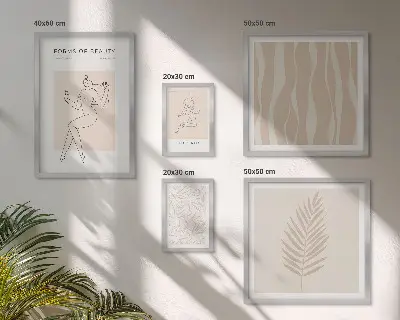 Galeria de quadros para parede com ilustrações estilosas de mulheres e plantas