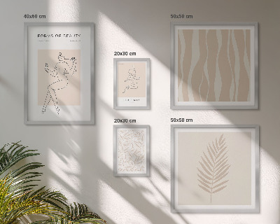 Parede galeria de quadros Ilustrações estilosas de mulheres e plantas.