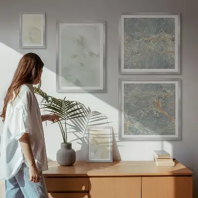 Galeria de quadros para parede com texturas de tinta aquarela em tons pastel