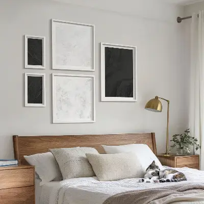 Conjunto de 5 quadros decorativos com estampas de mármore em tons escuros