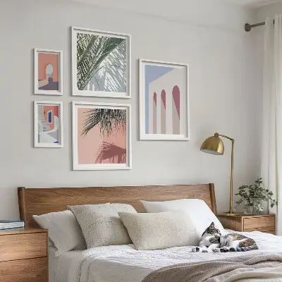 Conjunto de 5 quadros decorativos com ilustrações de arquitetura urbana