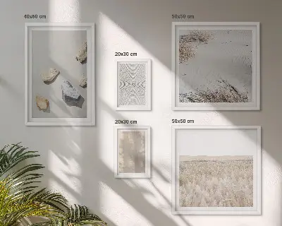 Parede galeria de quadros com texturas naturais boho