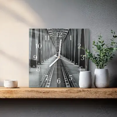 Relógio quadrado trilhos de trem