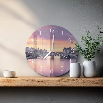 Relógio de decoração redondo Uma cidade às margens do rio