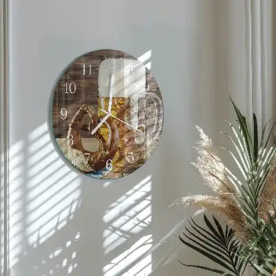 Relógio de decoração redondo Pretzel com cerveja
