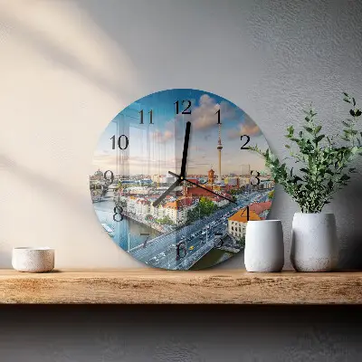 Relógio de parede redondo Um rio na cidade