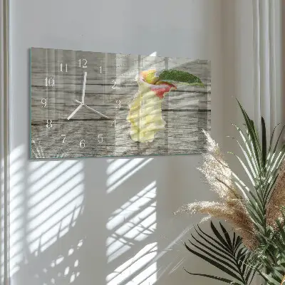 Relógio horizontal restos de maçã