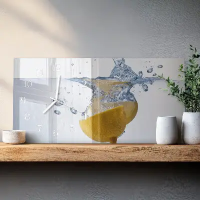 Relógio horizontal Uma fatia de limão na água