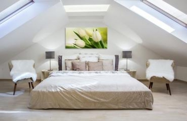 Quarto no sótão - ideias para mobilar um quarto com tectos inclinados